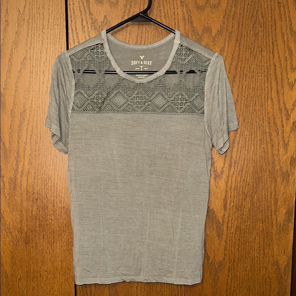 American Eagle Outfitters Gray Lace Panel Short Sleeve Tee